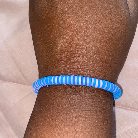 dark blue and light purple bracelet - Picture 1 of 2